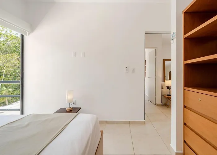 Apartment Vibes King Bed Pool Balcony 10 Min To *