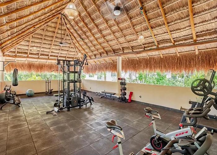 Apartment Vibes King Bed Pool Balcony 10 Min To Puerto Morelos